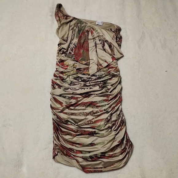 ✨SALE: 3 for $25!✨ Suzy Shier one-shoulder bodycon dress - XS - Picture 2 of 3